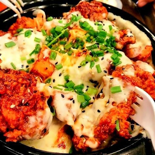 Hình ảnh Cơm gà sốt nướng Phomai