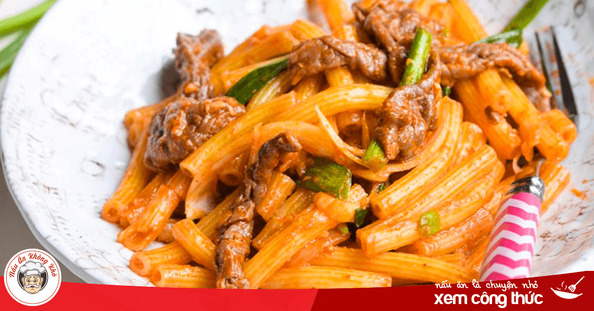 Hình ảnh Nui Xào Trứng + Bò + Xúc Xích 