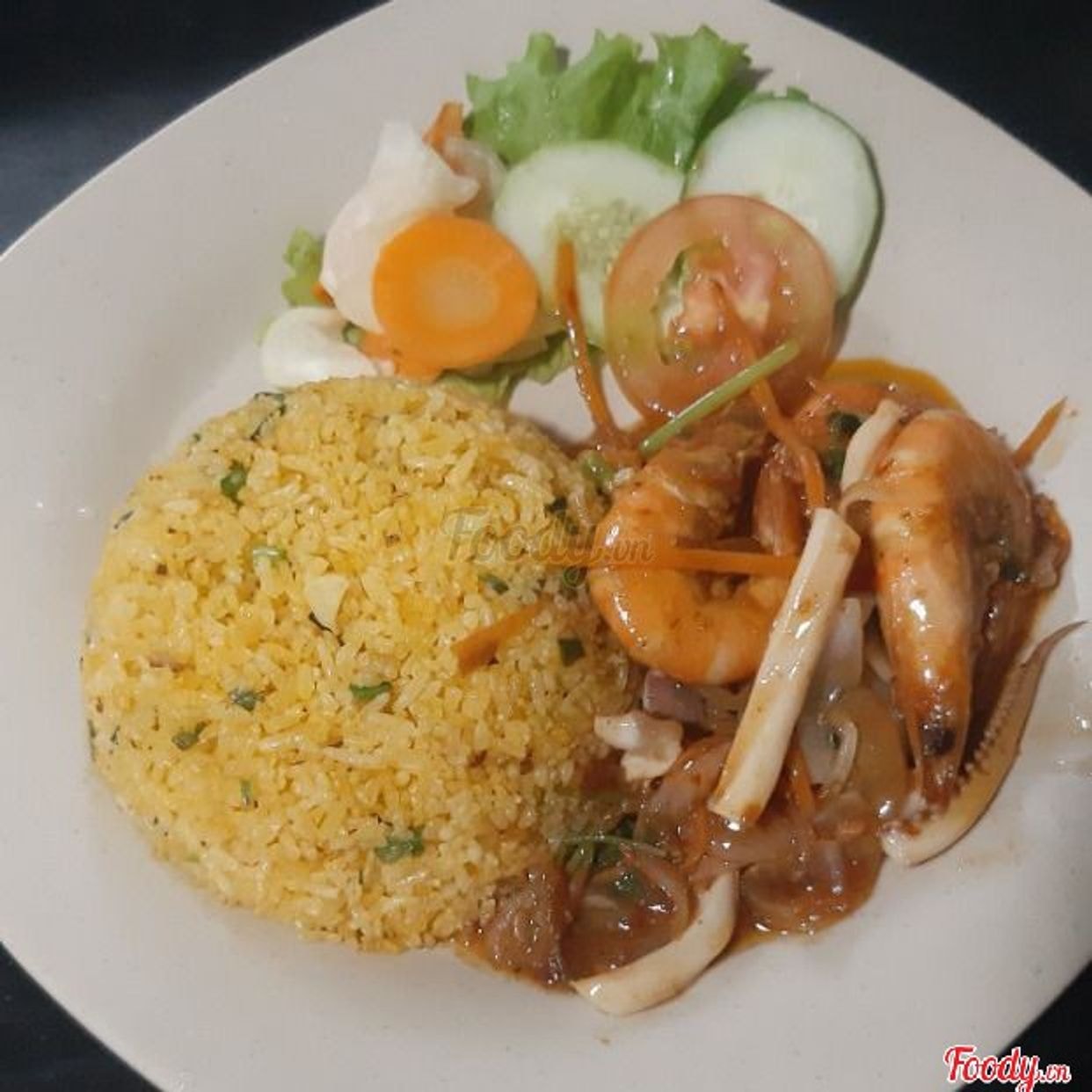 Hình ảnh Cơm tôm mực xào sa tế
