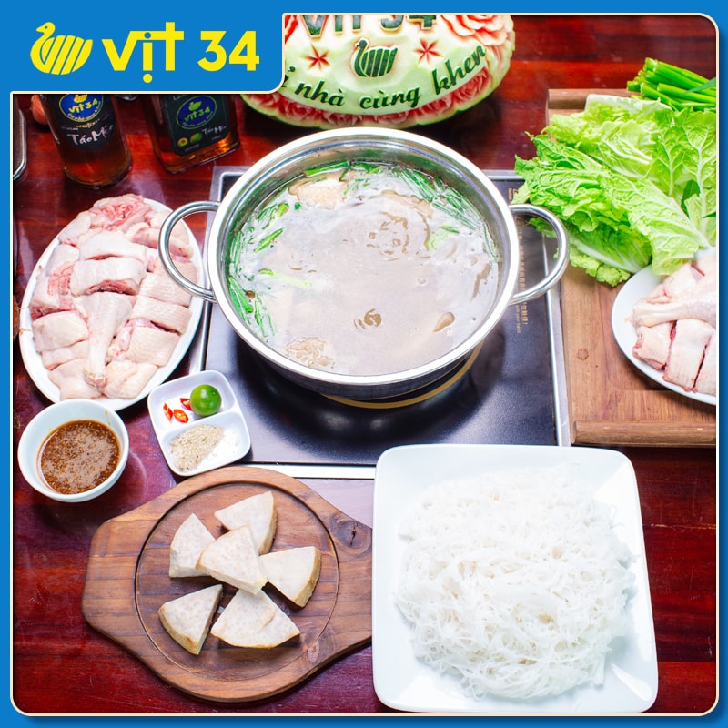 Hình ảnh Lẩu Vịt Om Khoai Môn ( To )