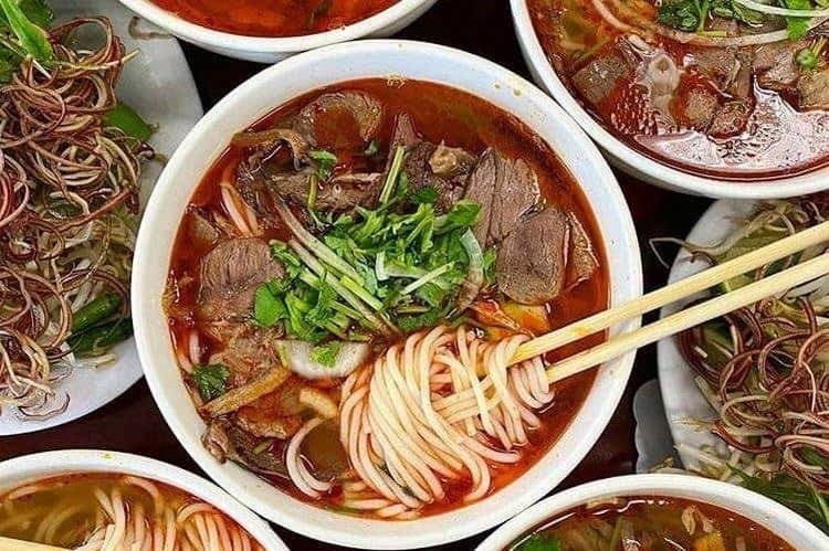 Hình ảnh Bún bò nạm