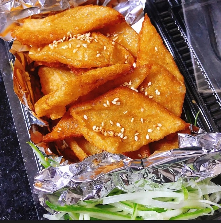 Hình ảnh Chả Cá Chiên Giòn + Sốt Hoa Hồng