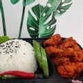 Hình ảnh Cơm gà viên sốt cay