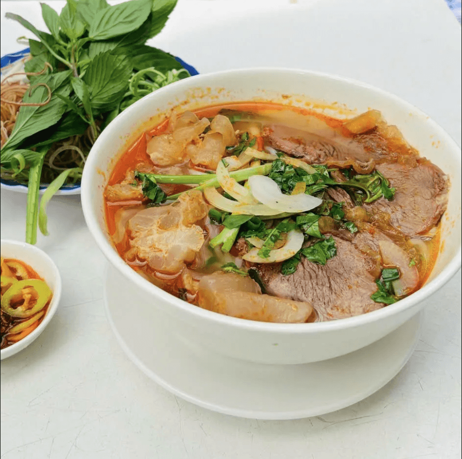 Hình ảnh Bún bò bắp gân