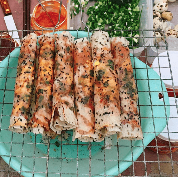 Hình ảnh Bánh tráng mắm ruốc - trứng chín