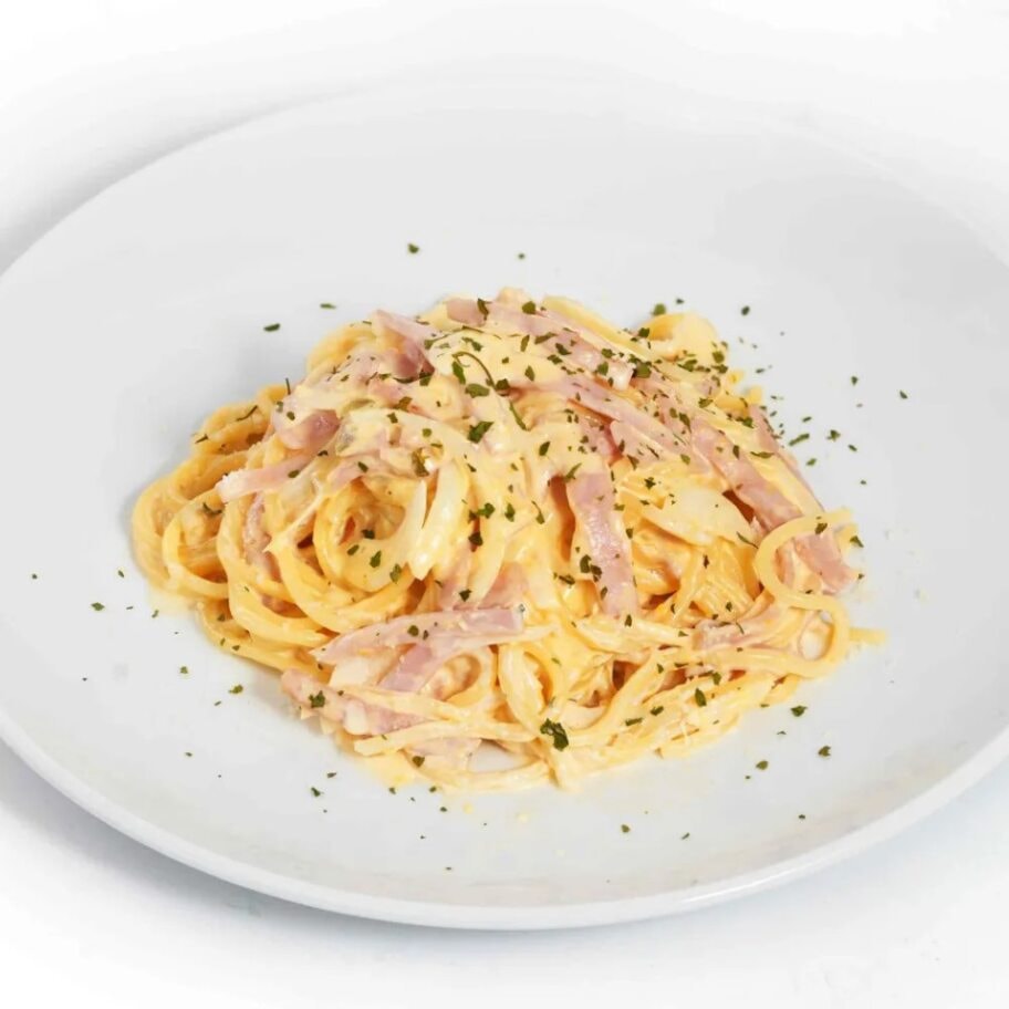 Hình ảnh Mì Ý xốt kem - creamy carbonara (Fusion)