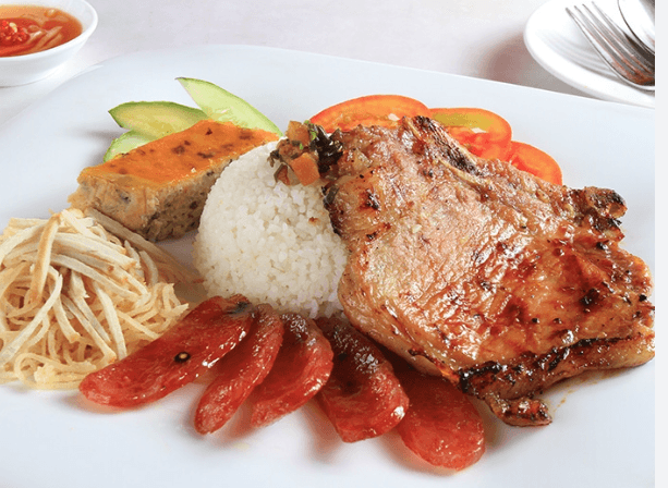 Hình ảnh Cơm sườn - bì - chả - trứng - lạp xưởng