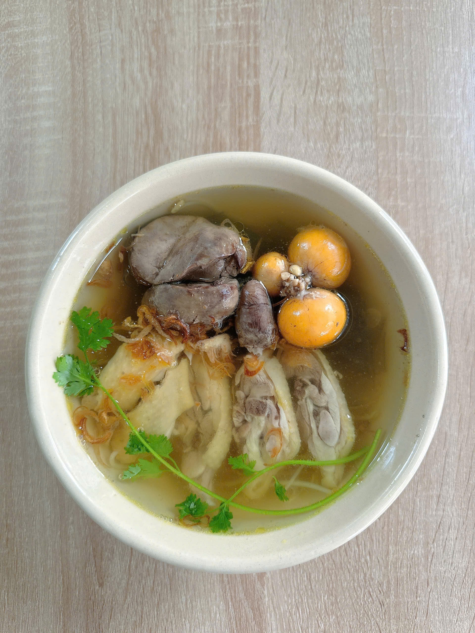 Hình ảnh Miến gà lá giang