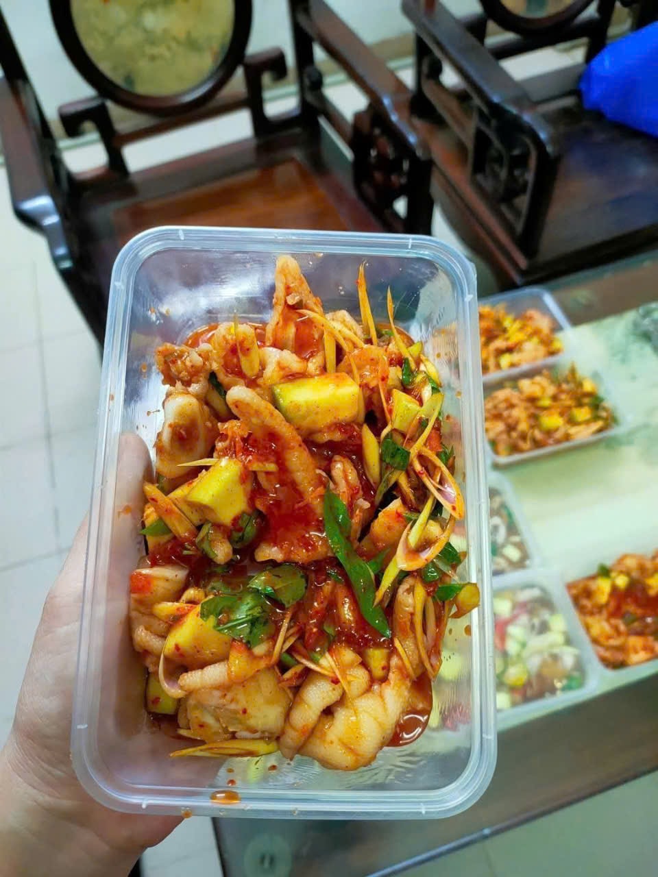 Hình ảnh Chân gà sả tắc xuất 5 chân