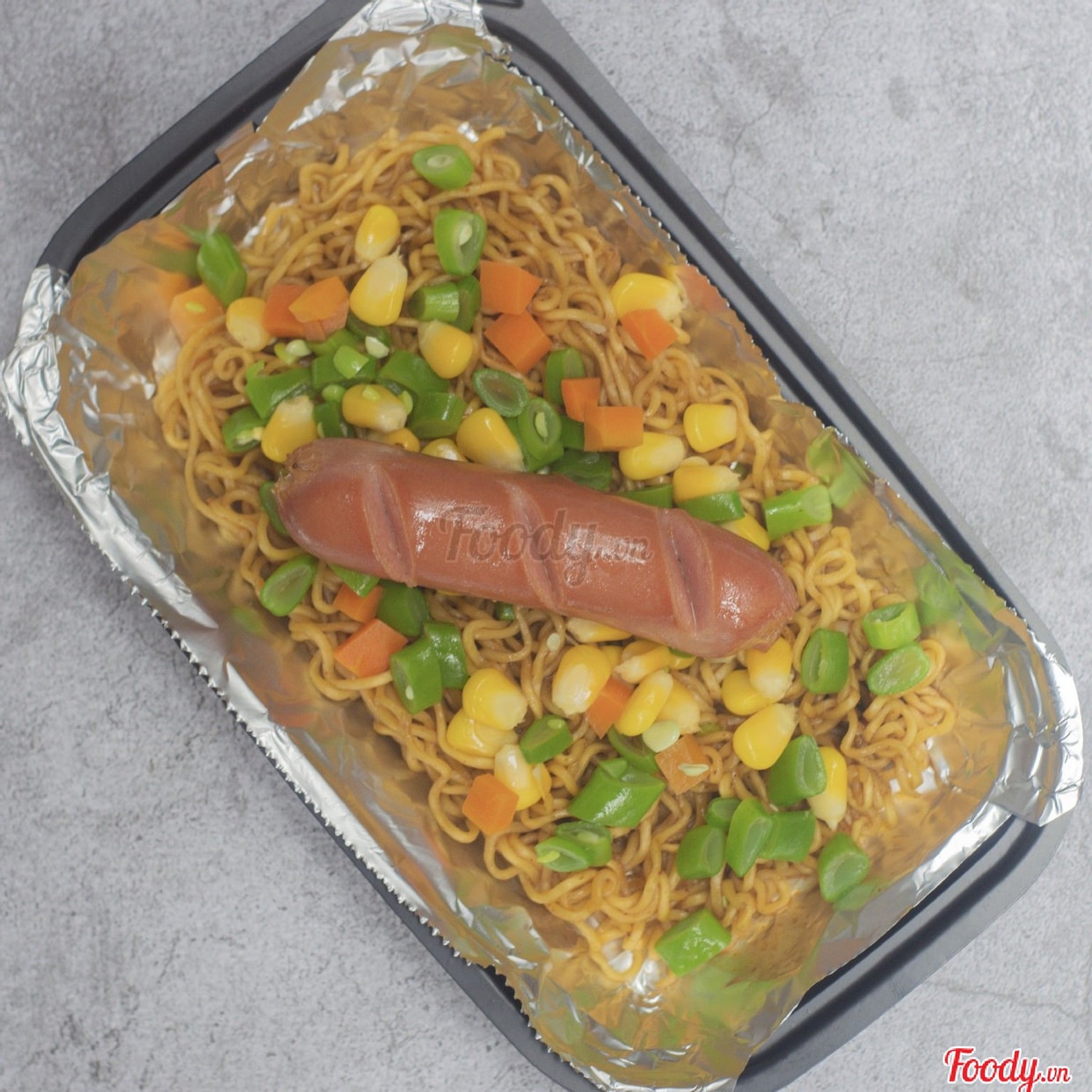 Hình ảnh Mì Trộn Xúc Xích