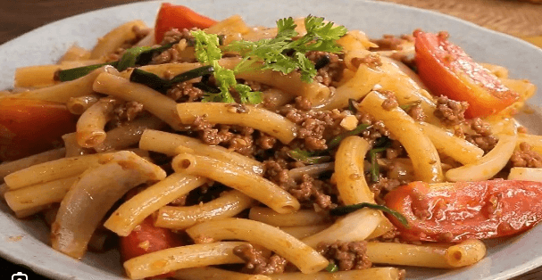 Hình ảnh Nui Ý sốt bò bằm