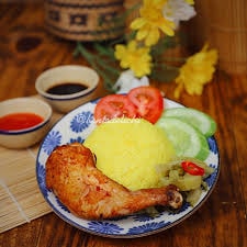 Hình ảnh Cơm gà xối mỡ đùi nhỏ