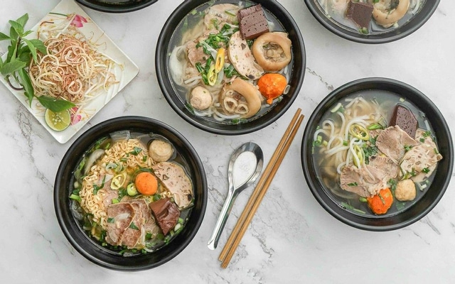 Hình ảnh Bún Bò Huế Thử Là Ghiền
