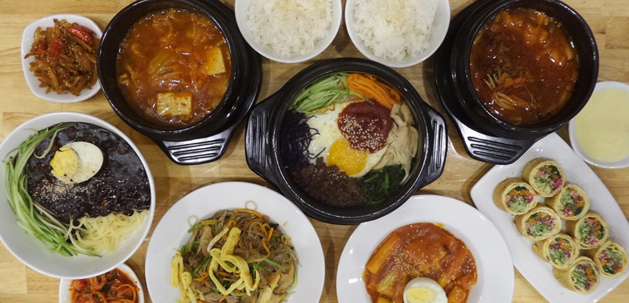Hình ảnh Hallyu - Korean Fast Food - Trần Minh Quyền