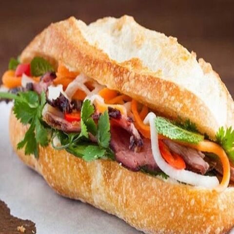 Hình ảnh Bánh Mỳ Việt - Tập Thể Thành Công