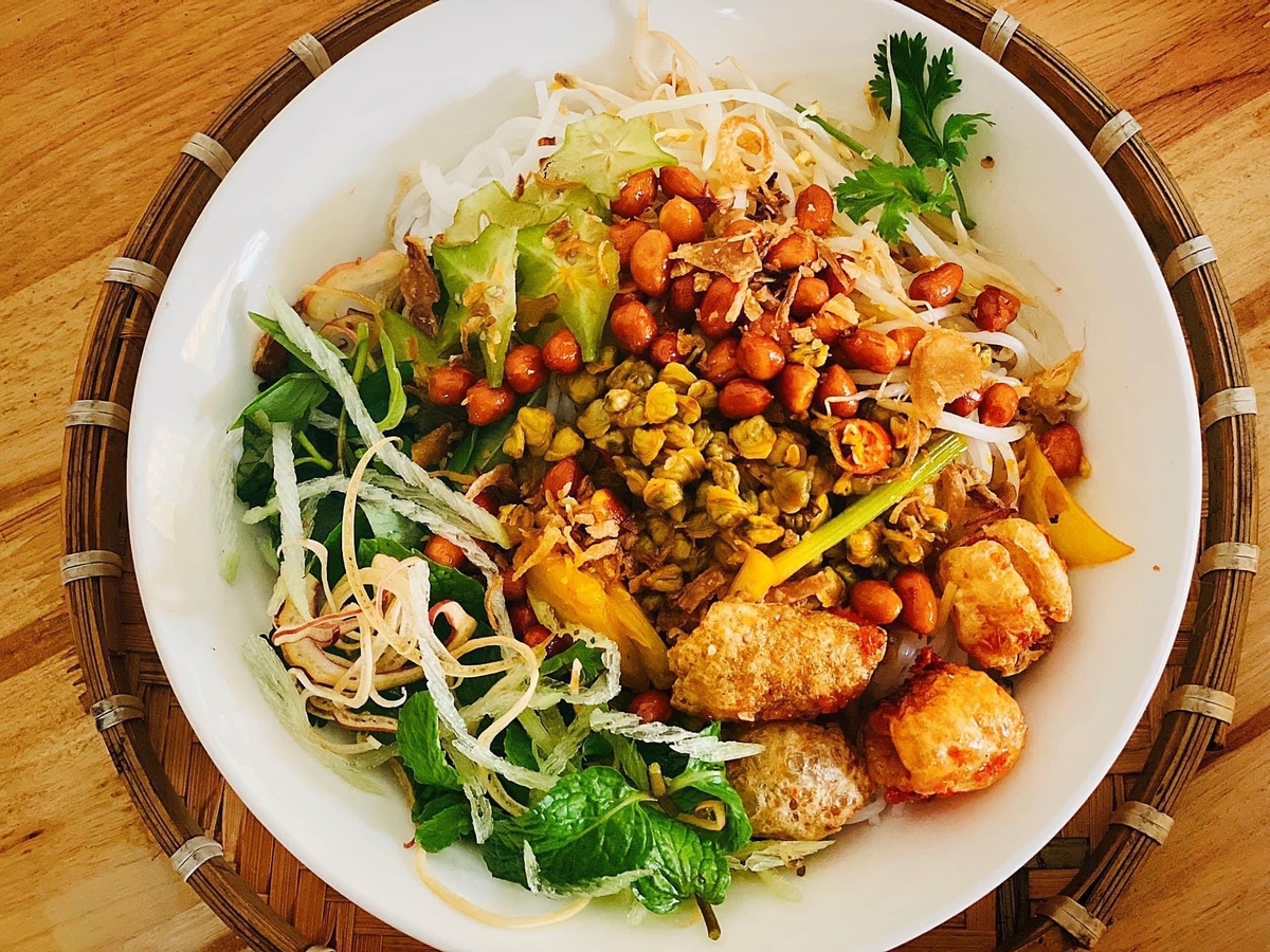 Mì Hến ( Tô Lớn)