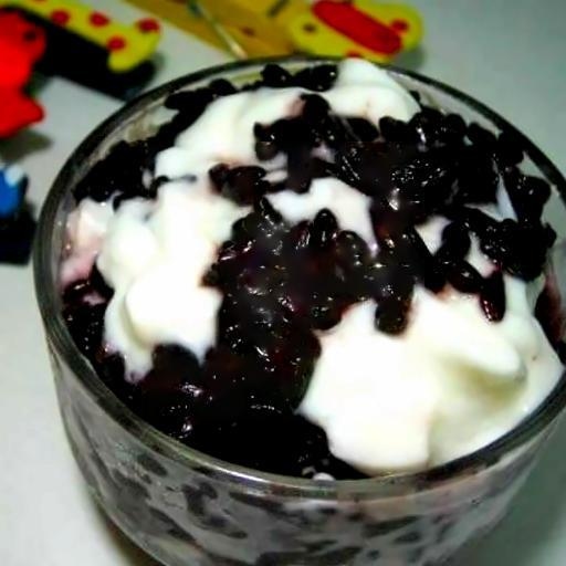 Sữa chua nếp cẩm flan