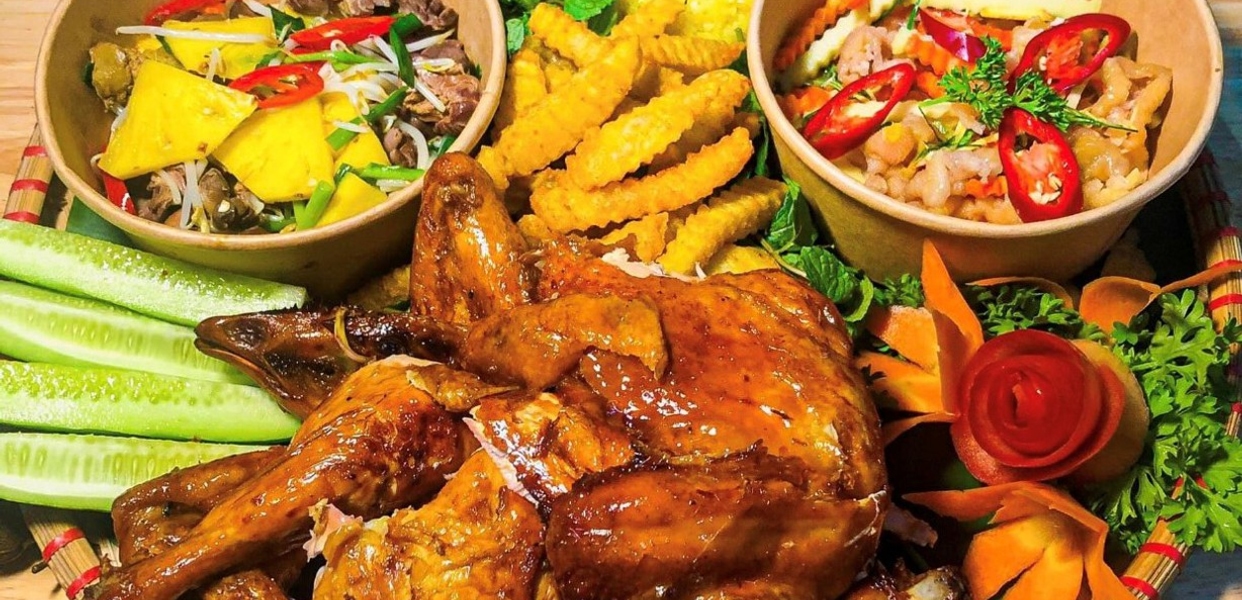 Hình ảnh Gà Luộc & Gà Ủ Muối - Lê Đức Thọ