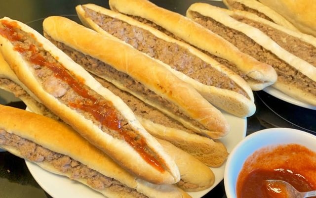Hình ảnh Bánh Mì Que Chíp - Lý Thái Tổ