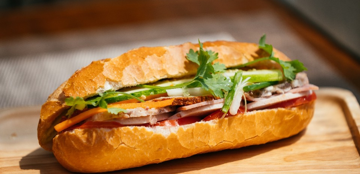 Hình ảnh Bánh Mì Thịt Nướng Chị Anh