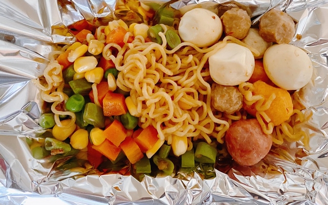 Hình ảnh Heokay - Mì Trộn Indomie - Phú Diễn