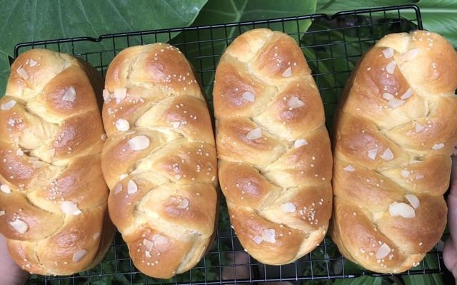 Hình ảnh Vu Phuong Bakery - Bánh Mì Hoa Cúc & Chè Bưởi