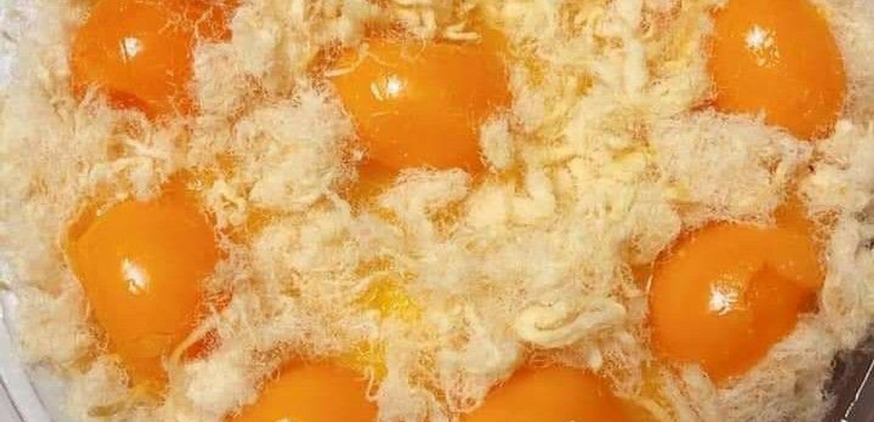 Hình ảnh Bánh Bông Lan Trứng Muối Cô Lệ