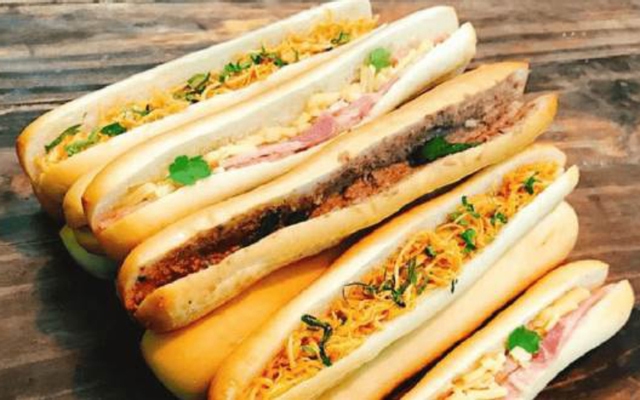 Hình ảnh Bánh Mì Que Pháp - Thích Quảng Đức