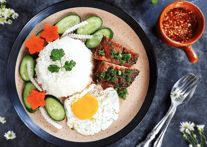 Hình ảnh Cô Phượng - Cơm Tấm - Bún Thịt Nướng - Nguyễn Kiệm