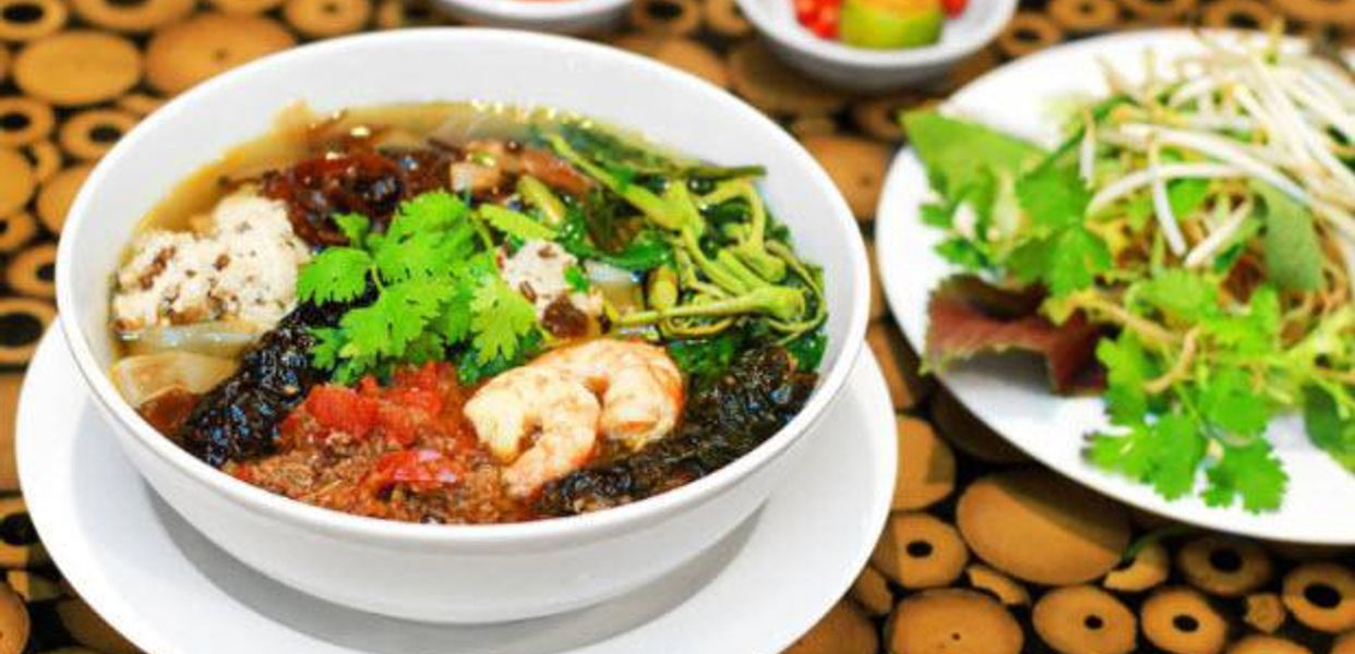 Hình ảnh Bánh Đa Cua - Miến Trộn - Bát Sứ
