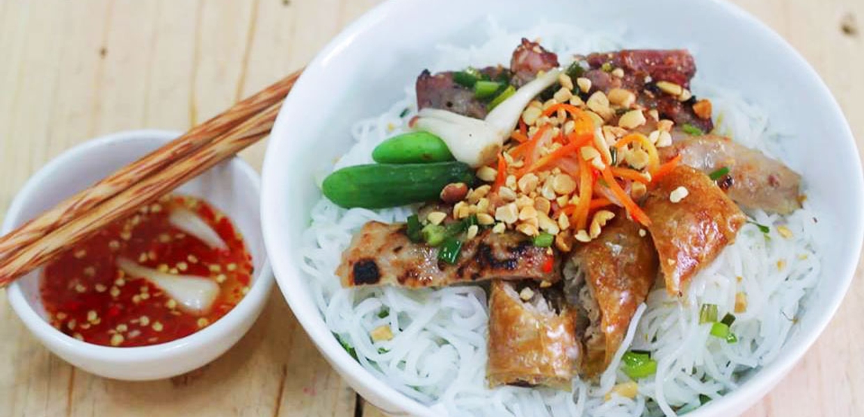 Hình ảnh Nem Nướng - Bún Thịt Nướng 243 Tôn Đản