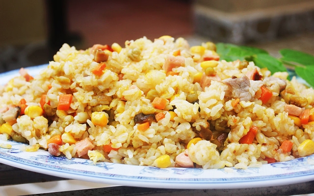 Hình ảnh A Quyền - Nước Sâm & Cơm Chiên - Hoàng Diệu