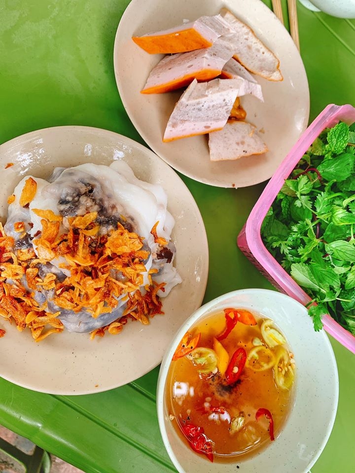 Hình ảnh Quán Cô Mai - Bánh Cuốn Nóng & Gà Tần - Nguyễn Trãi