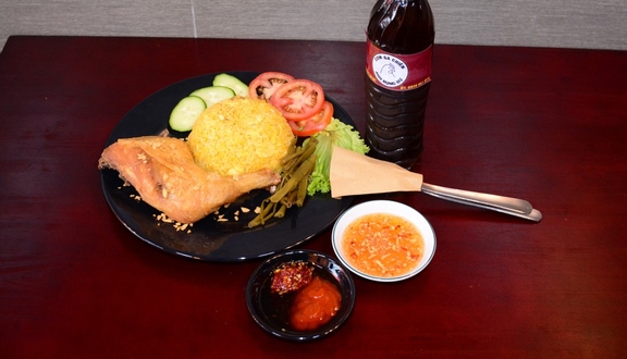 Hình ảnh Cơm Gà Chiên Anh Bụng Bự