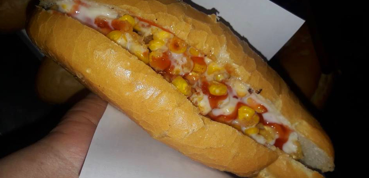 Hình ảnh Chú Long - Bánh Mì Nem Khoai - Phố Hương Viên