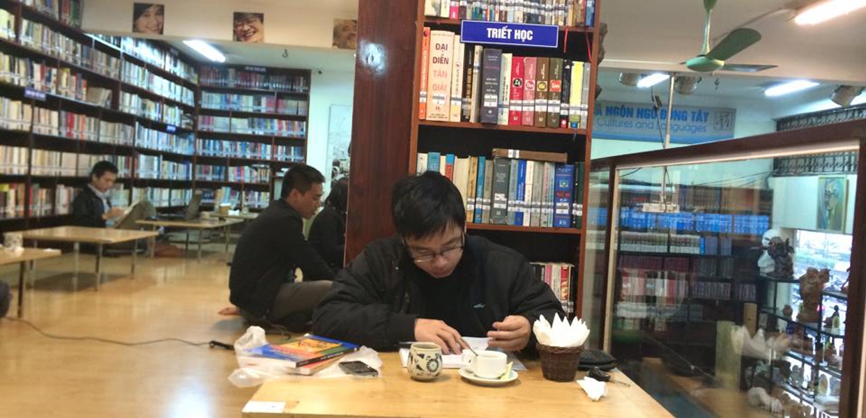 Hình ảnh Thư Viện Café Đông Tây - Trần Đăng Ninh