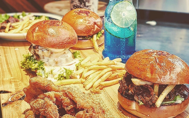 Hình ảnh Cheesy Burger