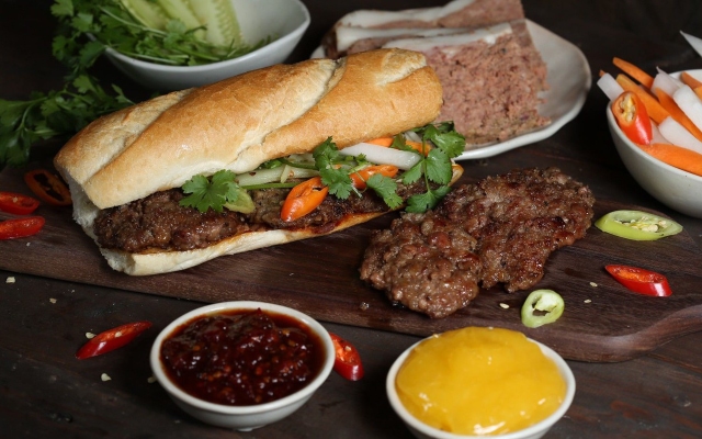 Hình ảnh Lycuti - Bánh Mì Heo Quay - Nguyễn Sơn
