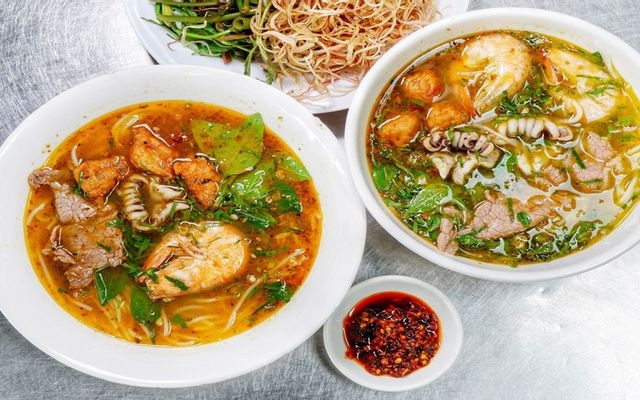 Hình ảnh Cơm Gà Xối Mỡ - Shop Online