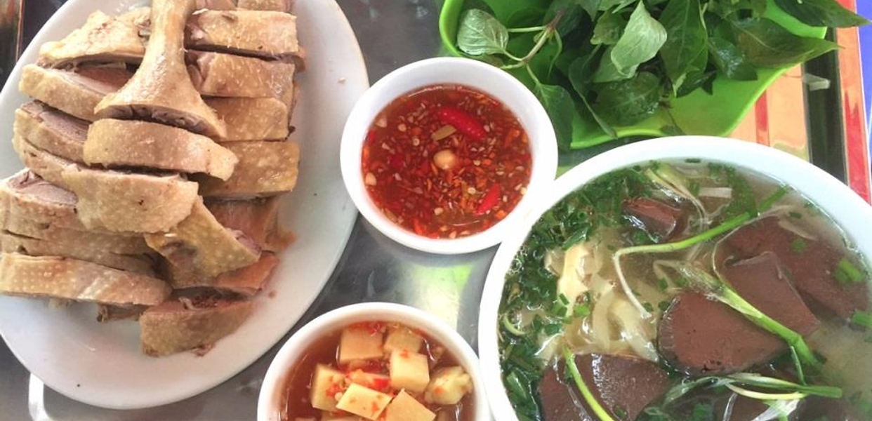 Hình ảnh Quán Ngan Ngon Phố Cổ - Trần Huy Liệu