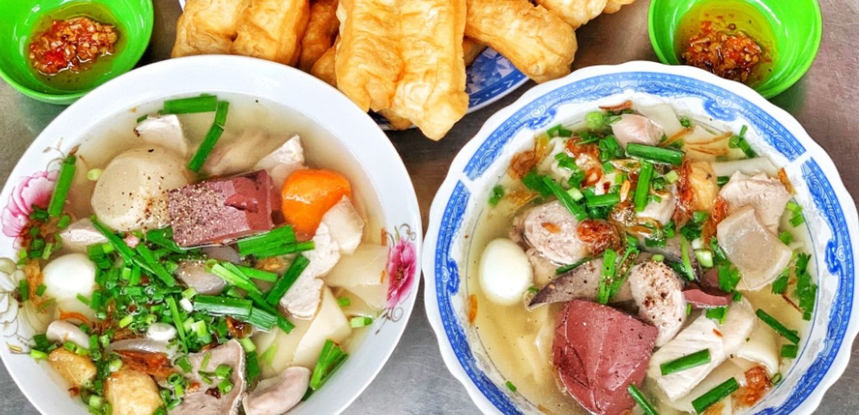 Hình ảnh Cô Tám - Hoành Thánh Lá & Bánh Canh - Điện Biên Phủ