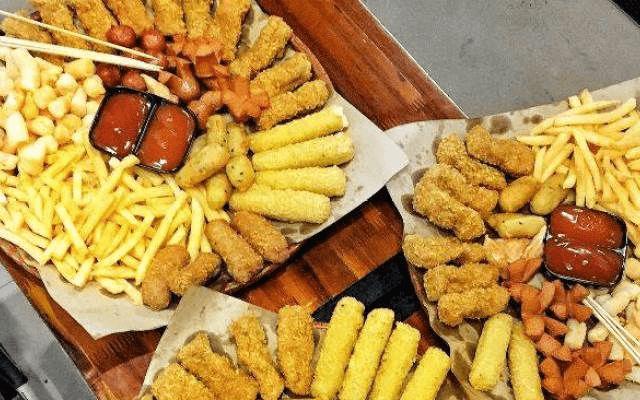Hình ảnh Hà Gia Quán - Chè Thập Cẩm - Trà Sữa & Đồ Ăn Vặt
