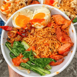 Hình ảnh Happy Day - Mì Trộn, Bông Lan Trứng Muối & Ăn Vặt - Nơ Trang Long