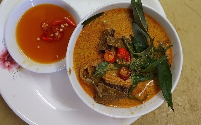 Hình ảnh Phá Lấu Bò Tân Định - Trần Quốc Toản