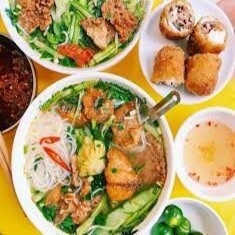 Hình ảnh Anh Tú - Bún Cá Cay Hải Phòng - Mạc Thái Tổ