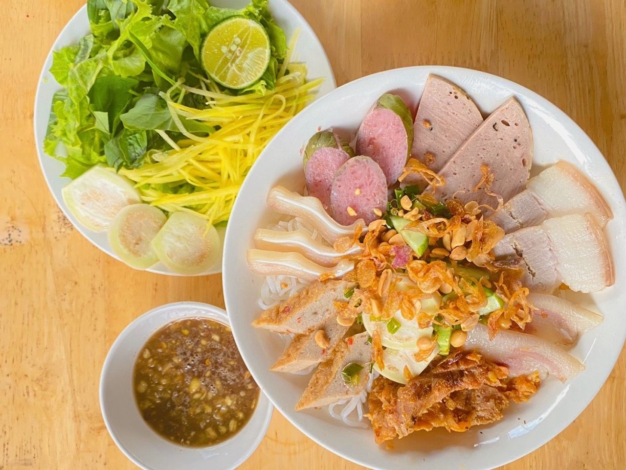 Hình ảnh Đặc Sản Bình Định - Bún Mắm Nêm - Trần Bá Giao