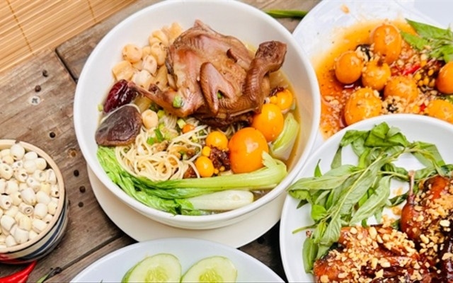 Hình ảnh Quán Mì Tiềm Chim Cút - Điện Biên Phủ