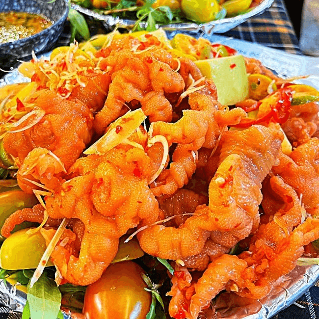 Hình ảnh Chị Dung - Chân Gà Sốt Thái & Chân Gà Sả Tắc - Xuân Đỉnh