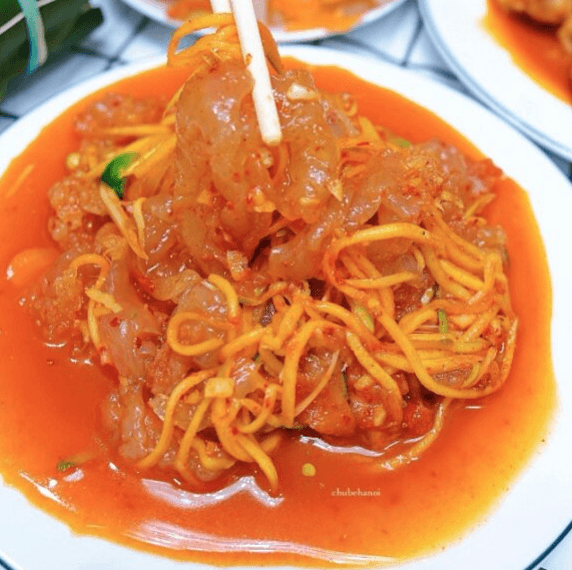 Hình ảnh Sứa Nhà Mon - Bánh Tráng & Chân Gà Sốt Thái - Hoàng Quốc Việt