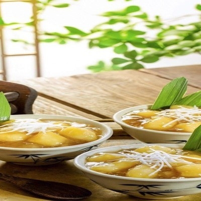 Hình ảnh Bánh Trôi Tàu - Chè Bốn Mùa - Mai Động